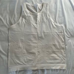 Swiftly tank Relaxed